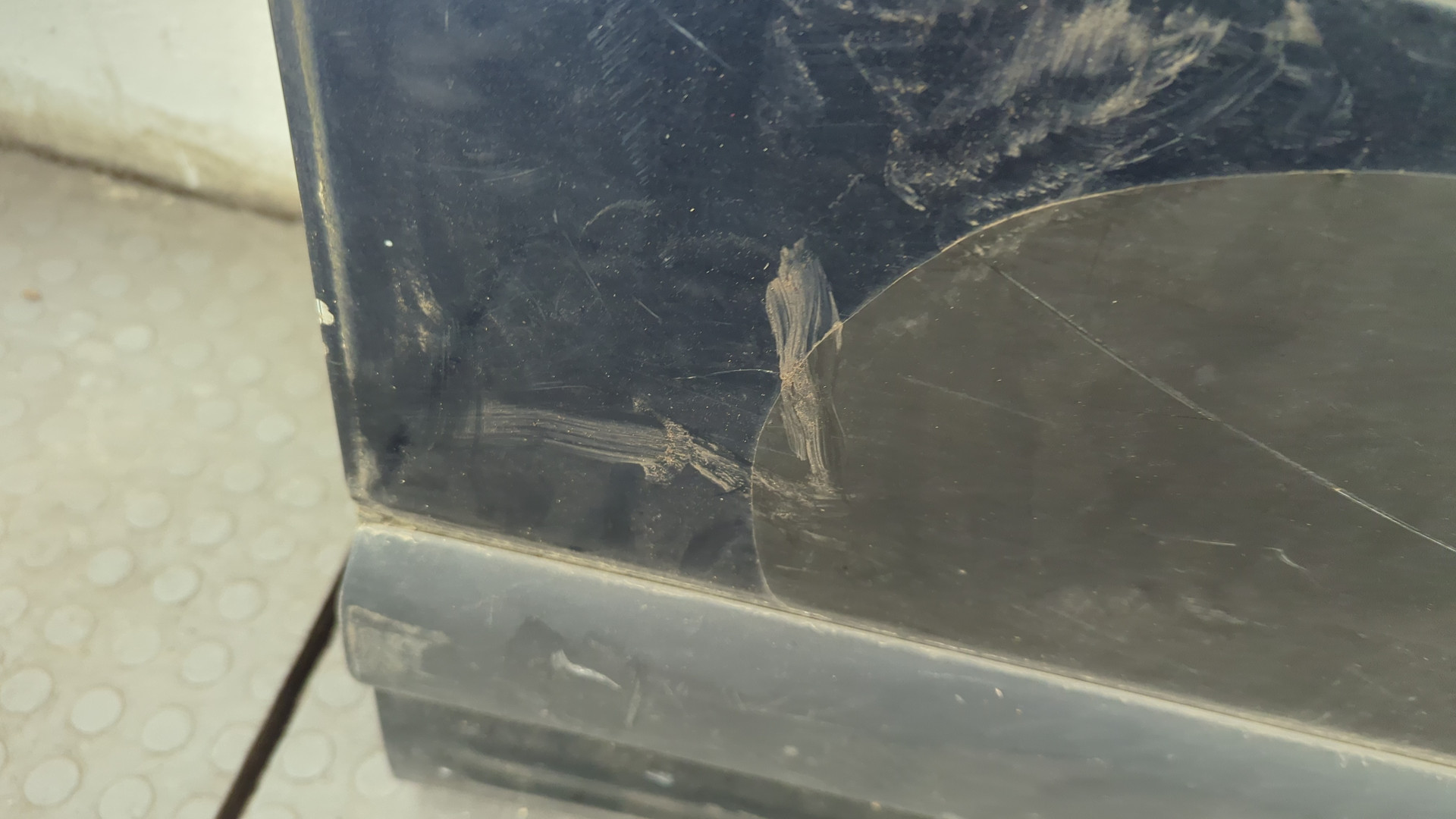 Дверь передняя правая