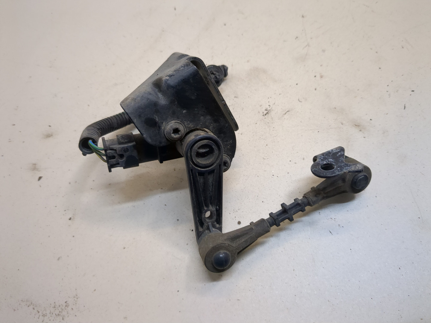 Датчик регулировки дорож. просвета