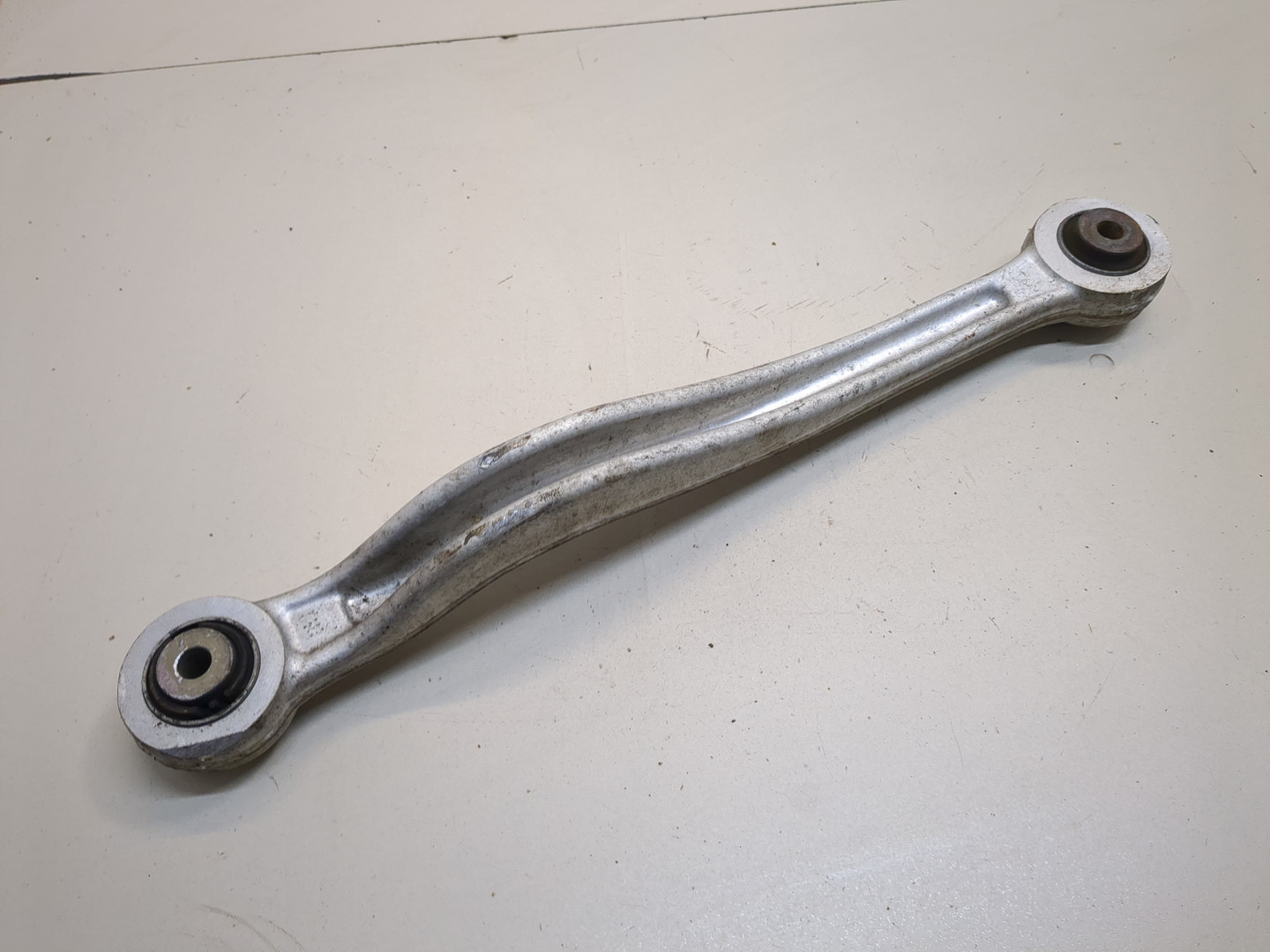 Рычаг задний