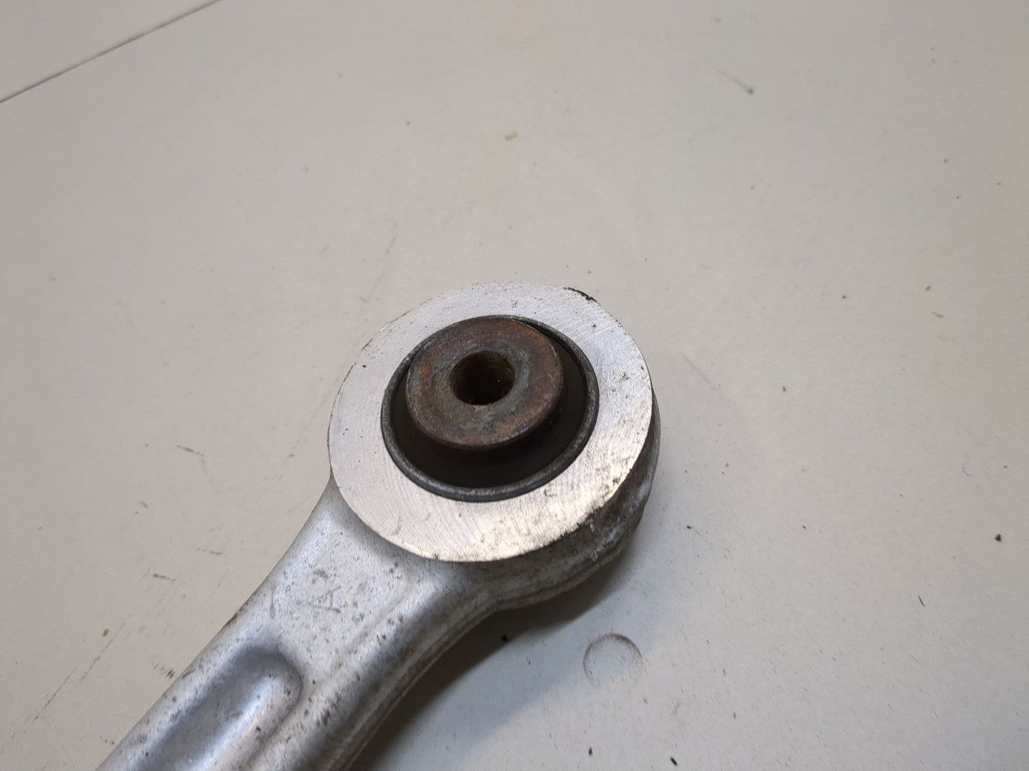 Рычаг задний