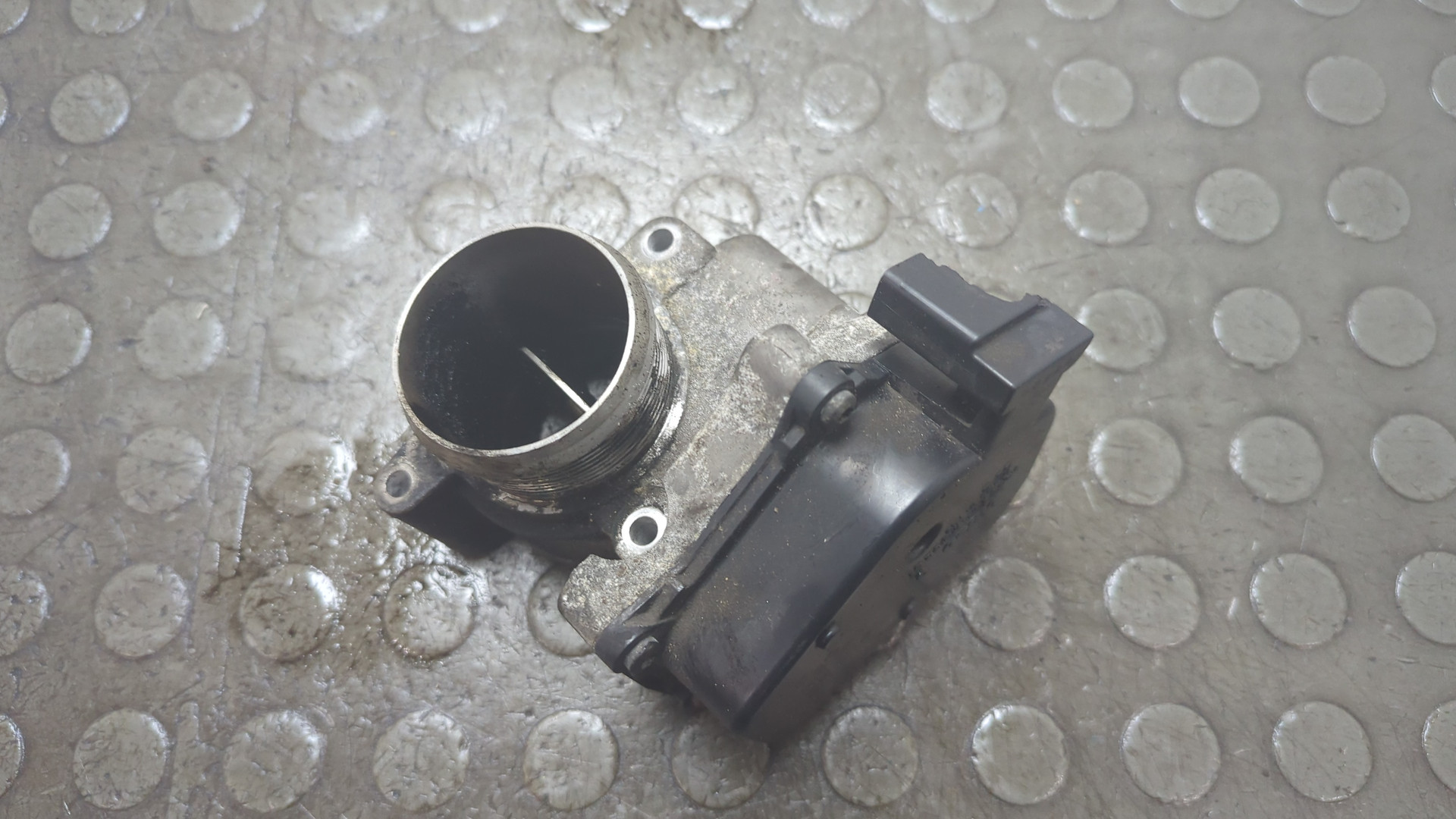 Заслонка дроссельная электрическая