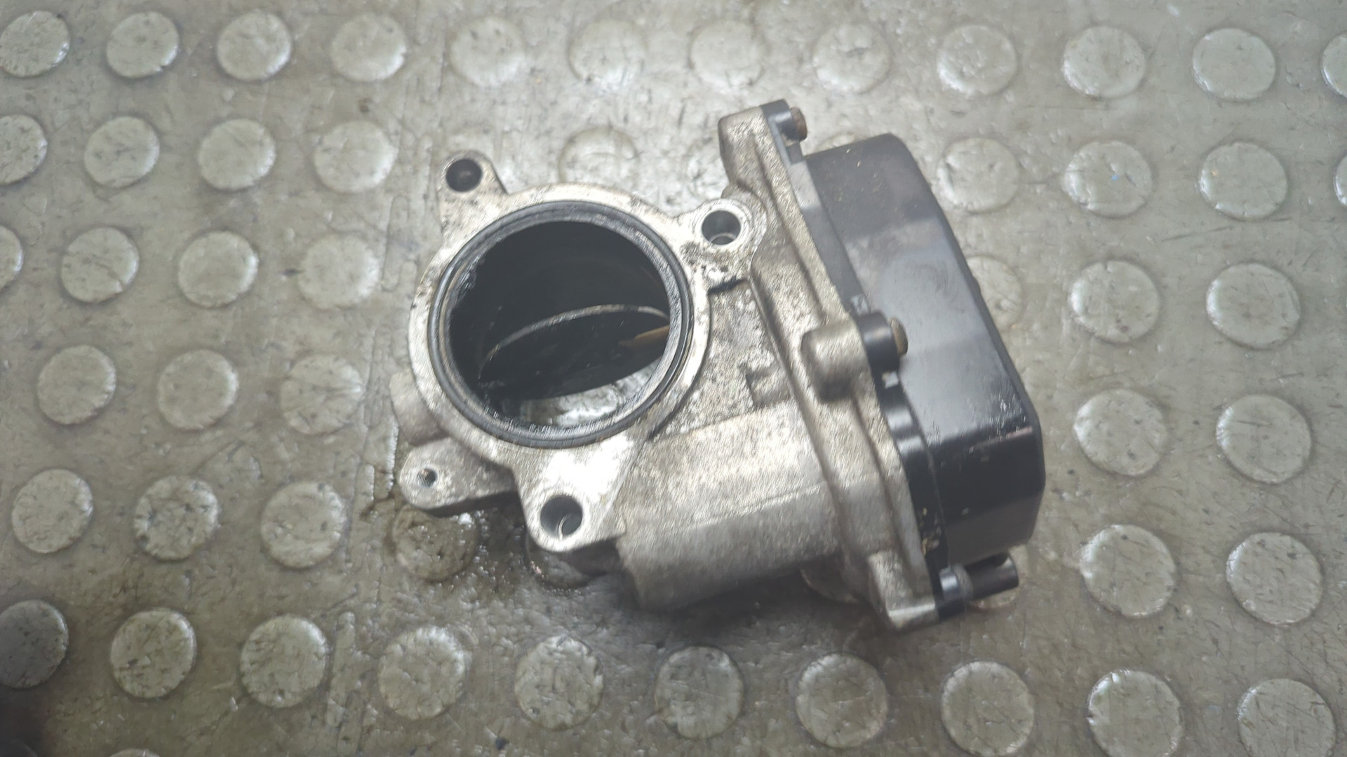 Заслонка дроссельная электрическая