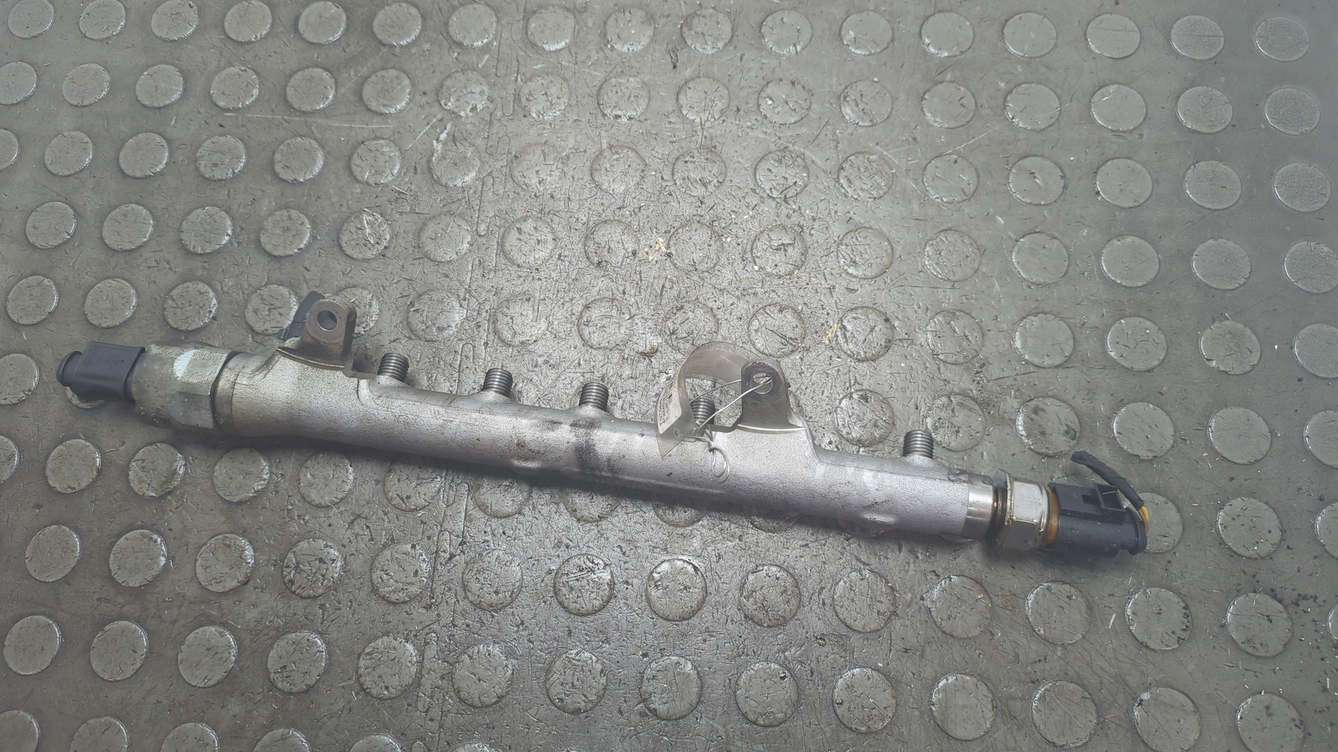 Рейка топливная (рампа)