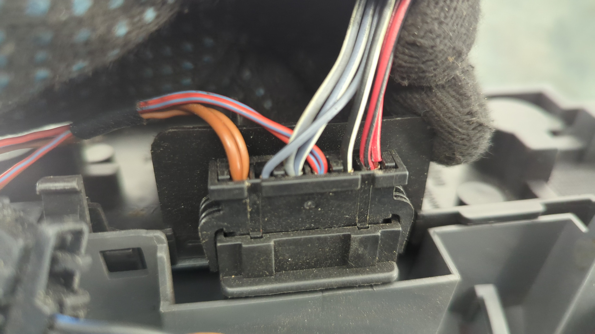 Фонарь задний левый