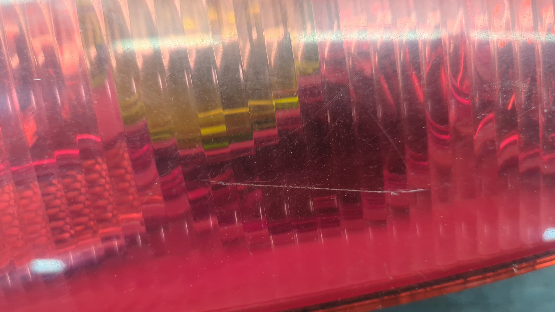 Фонарь задний правый