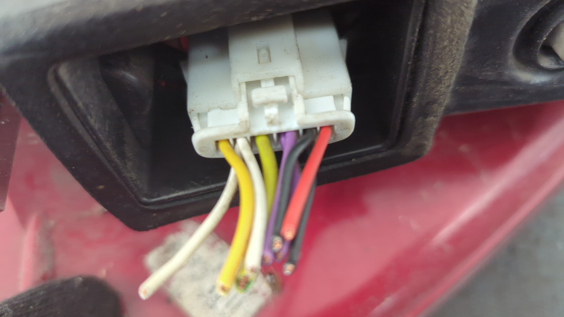 Фонарь задний правый