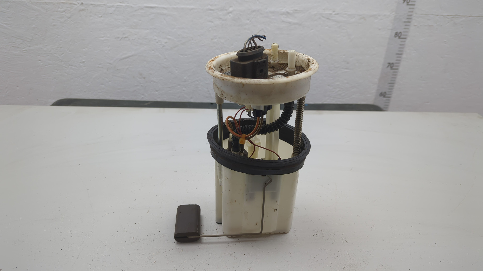 Насос топливный электрический