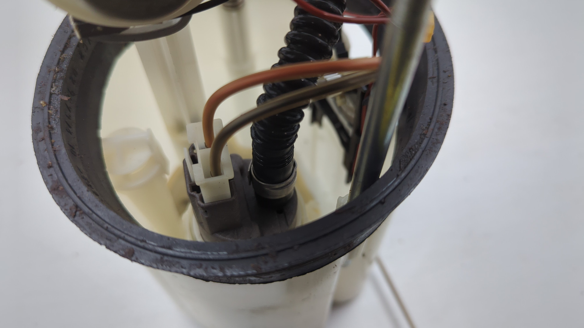 Насос топливный электрический