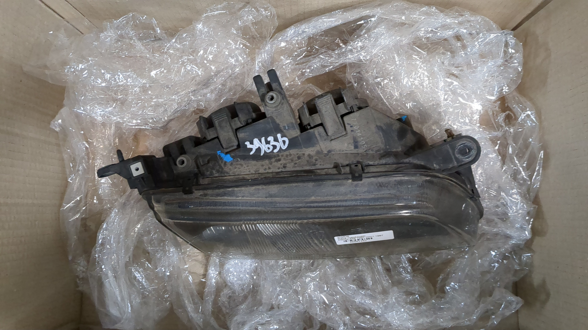 Фара правая