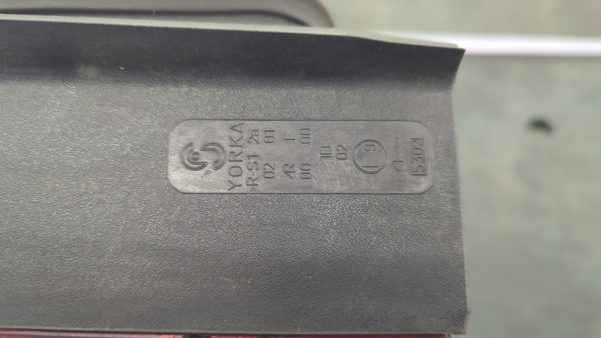 Фонарь задний правый