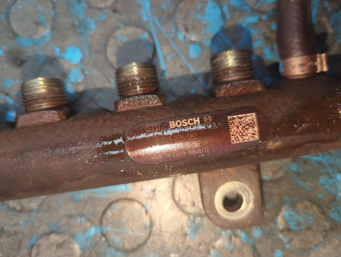 Рейка топливная (рампа)