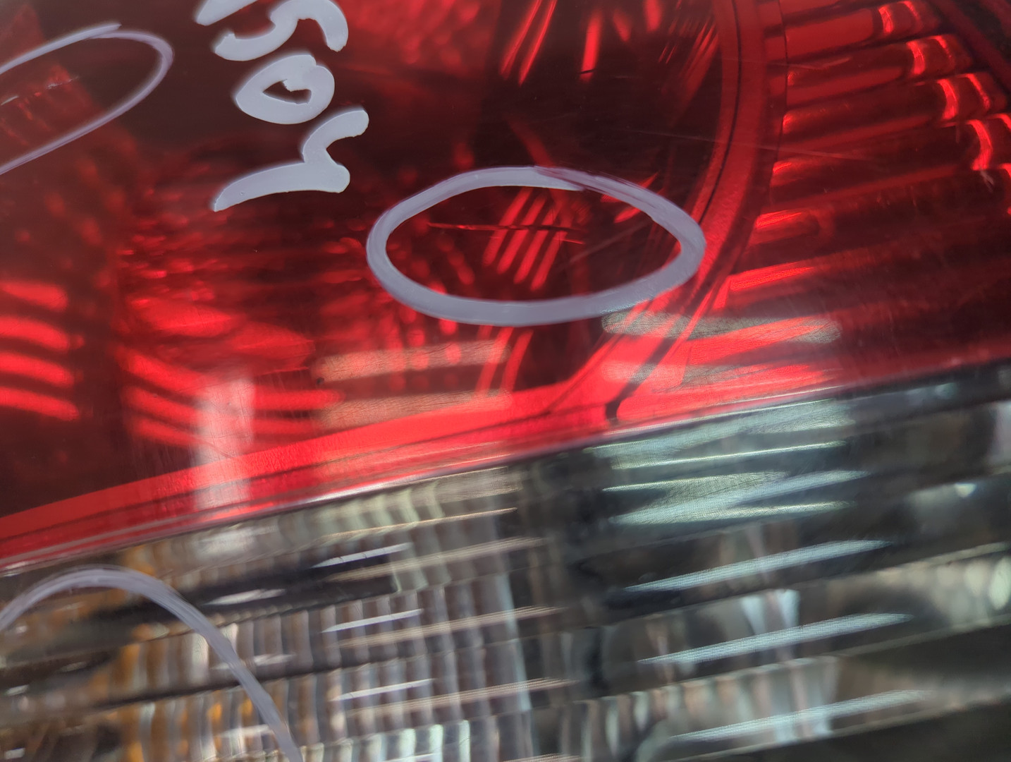 Фонарь задний левый