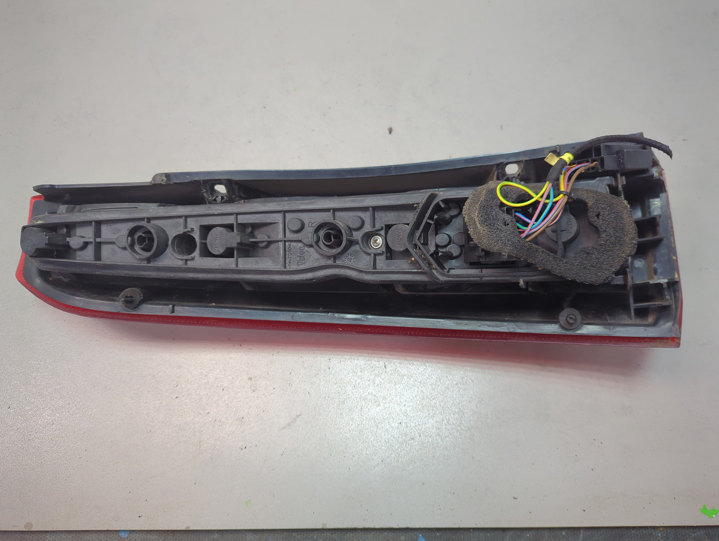 Фонарь задний правый