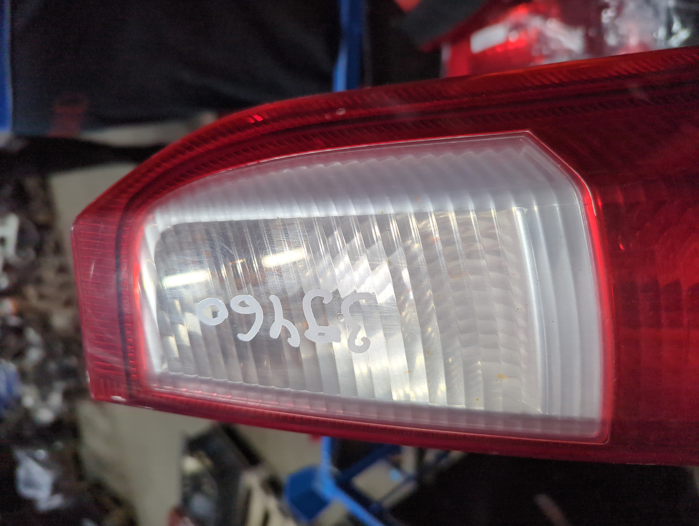Фонарь задний правый