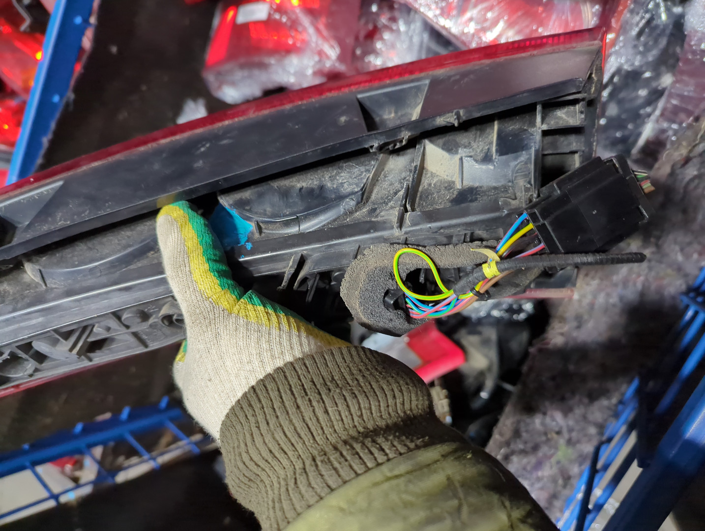 Фонарь задний правый