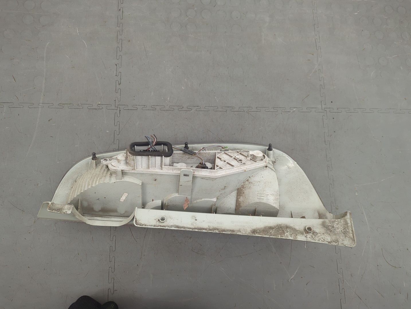 Фонарь задний левый