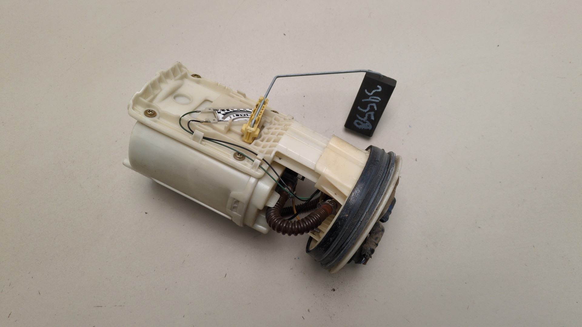 Насос топливный электрический