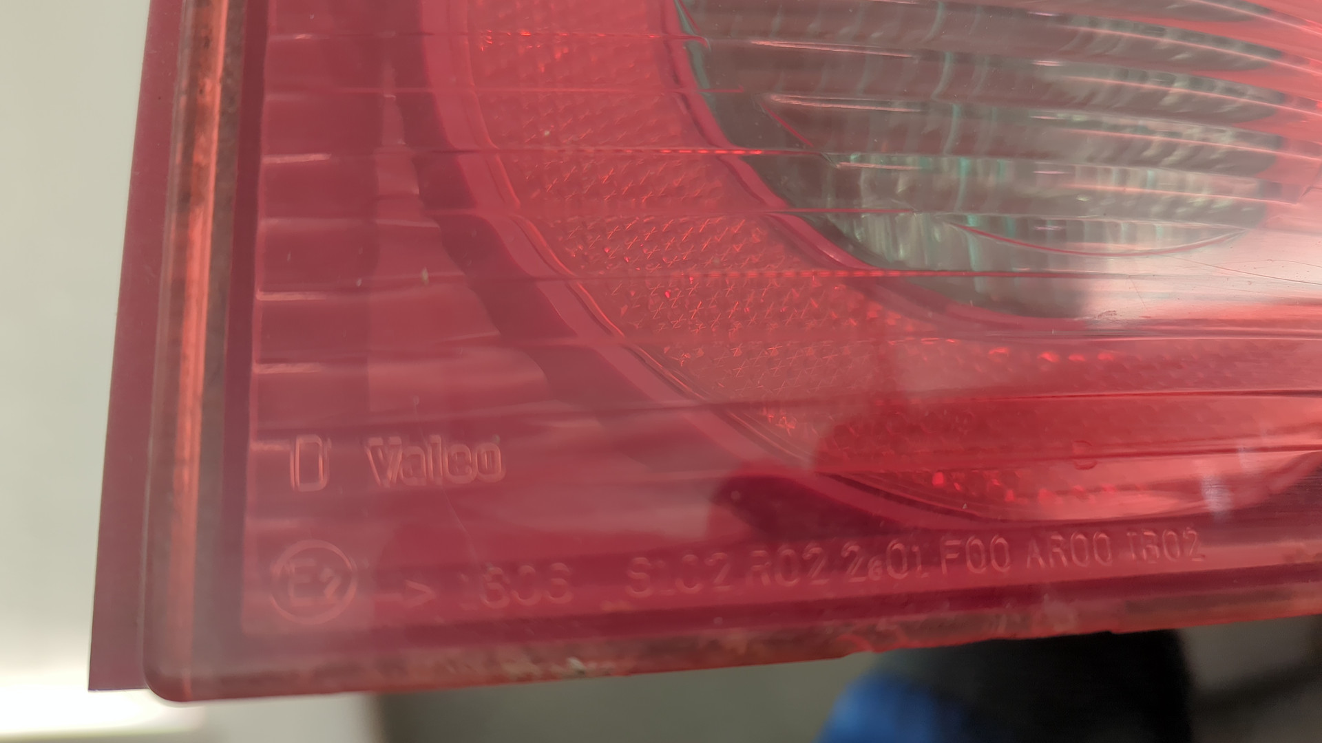 Фонарь задний правый