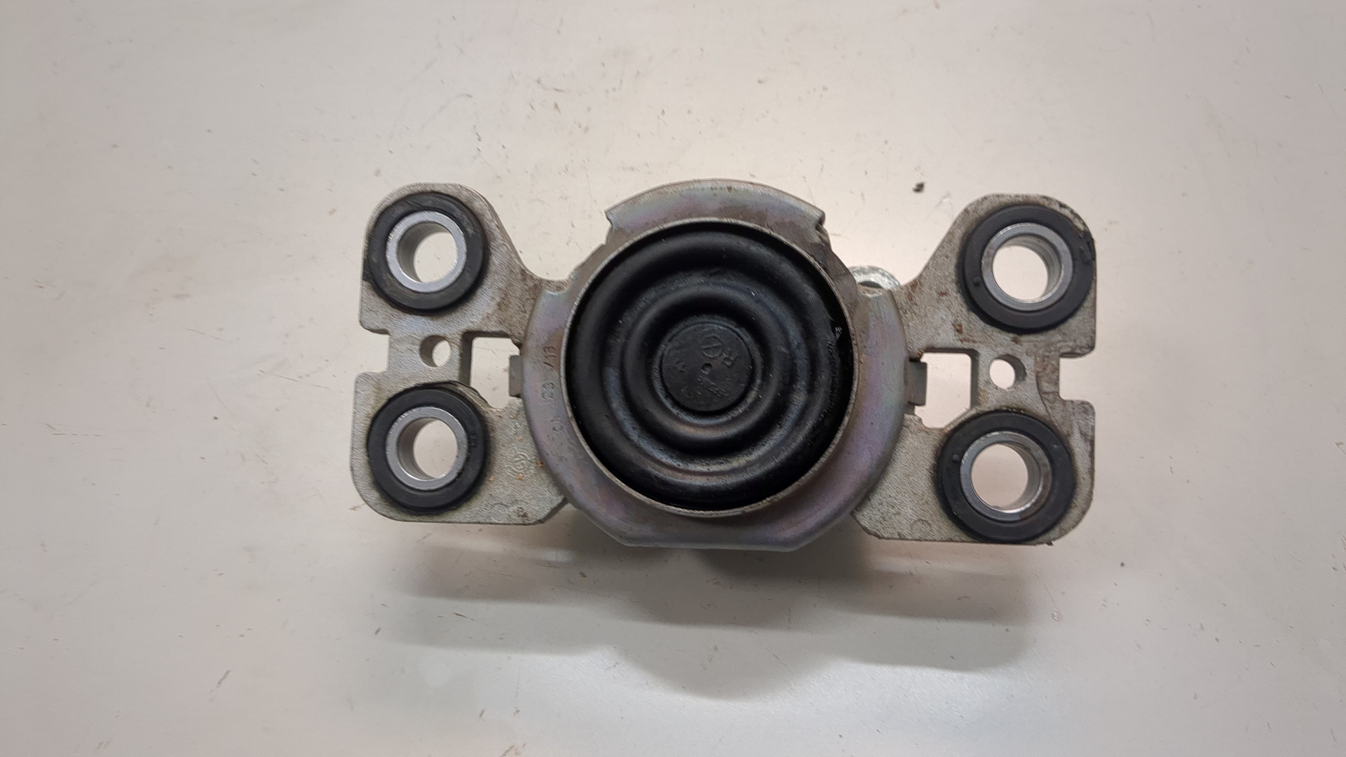 Опора двигателя