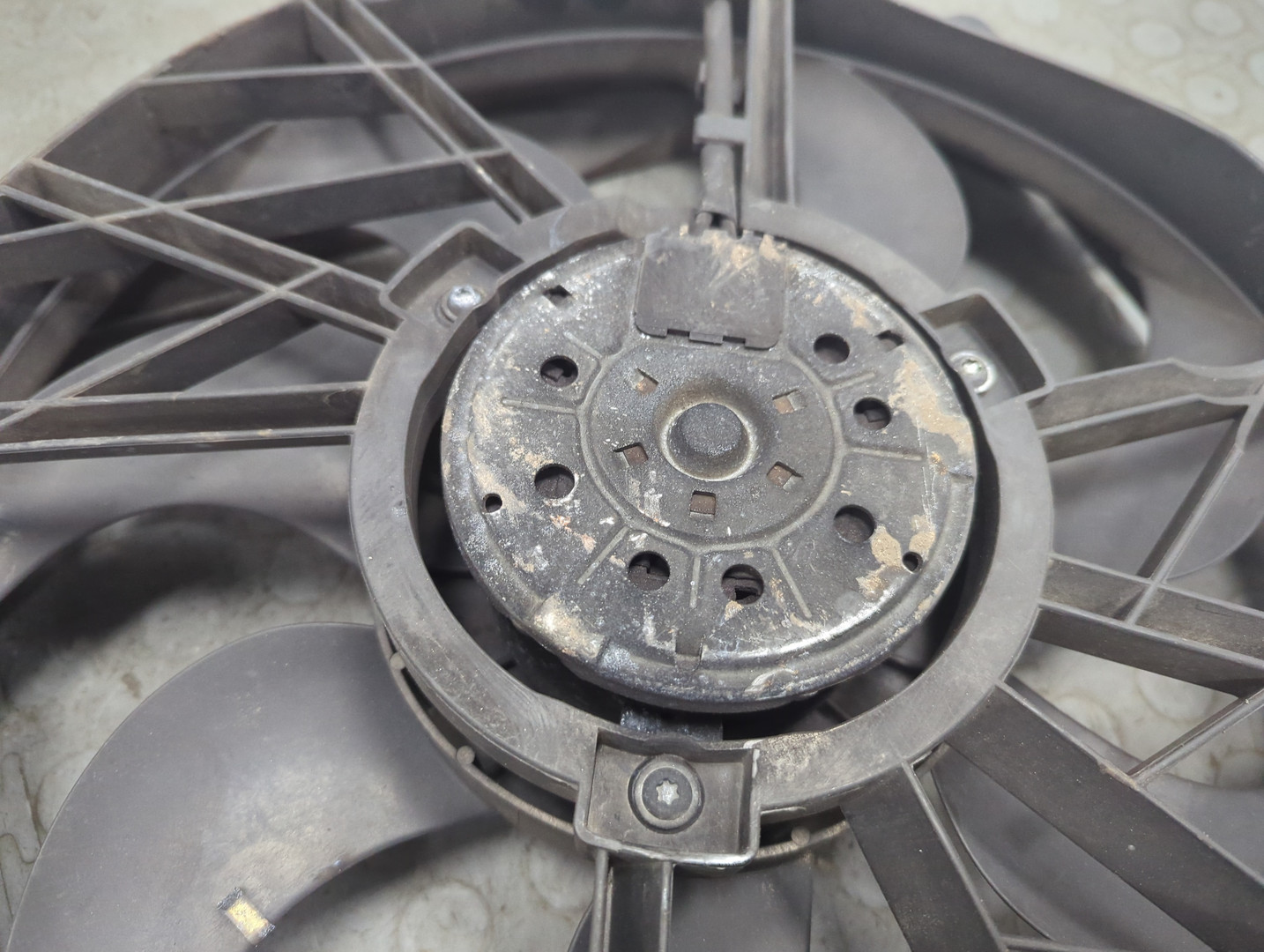 Вентилятор радиатора