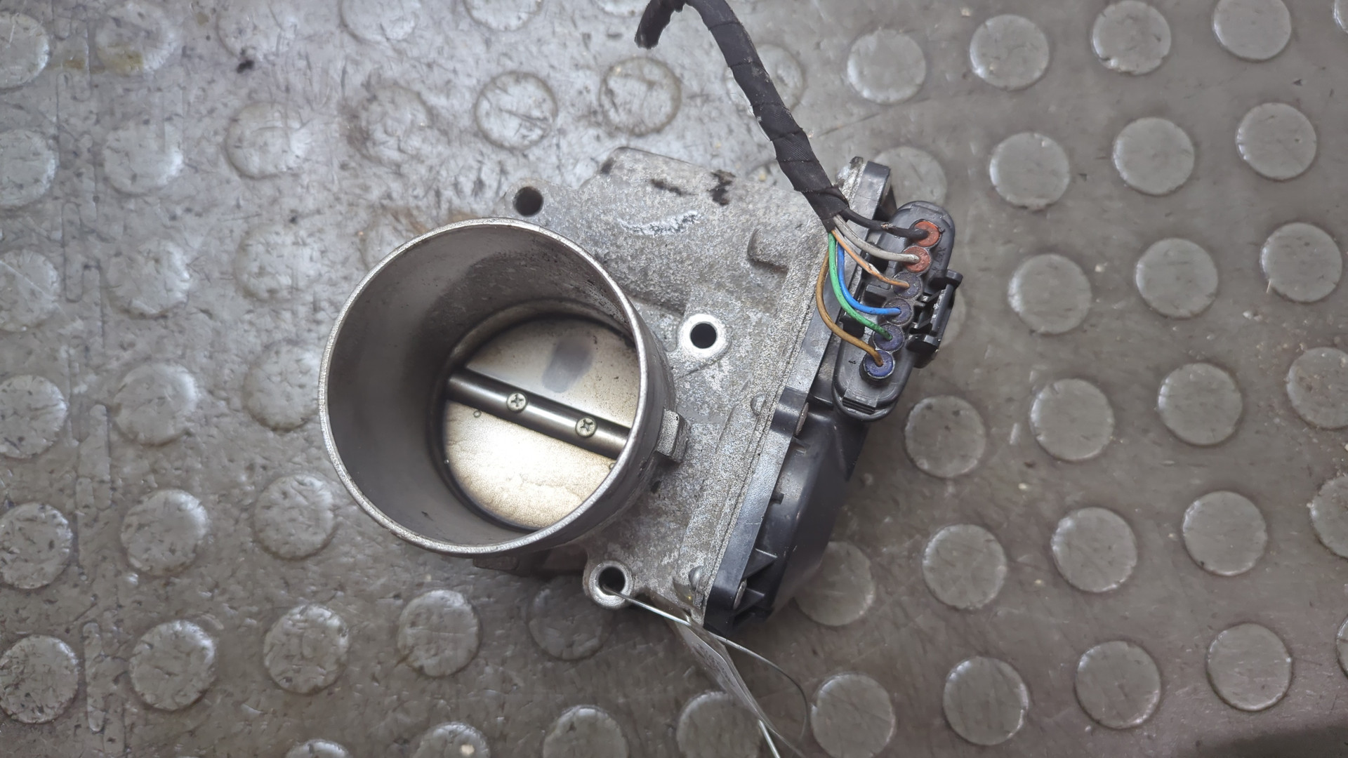 Заслонка дроссельная электрическая