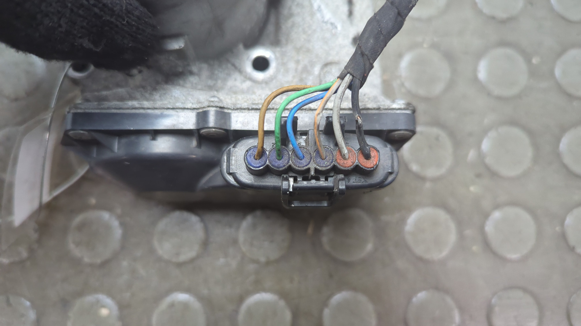 Заслонка дроссельная электрическая