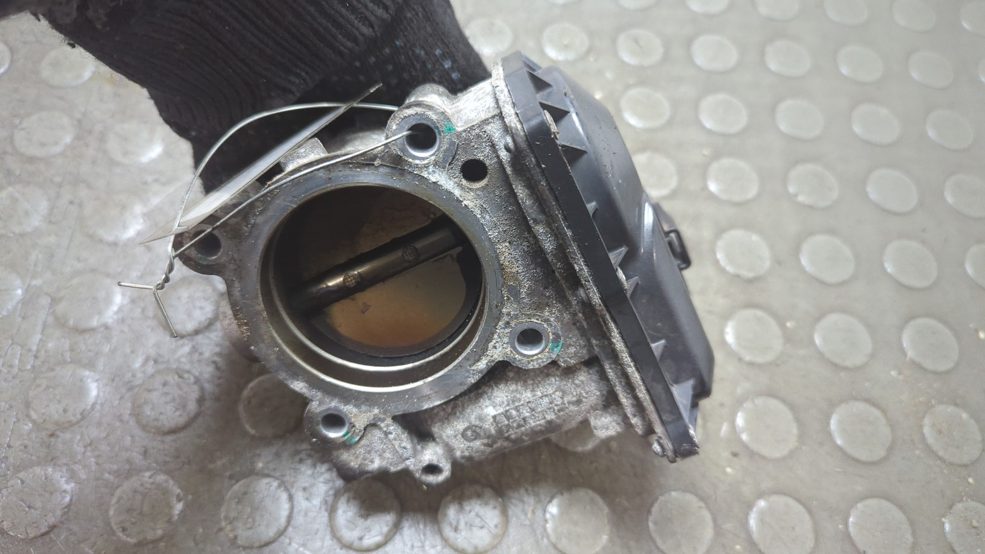 Заслонка дроссельная электрическая