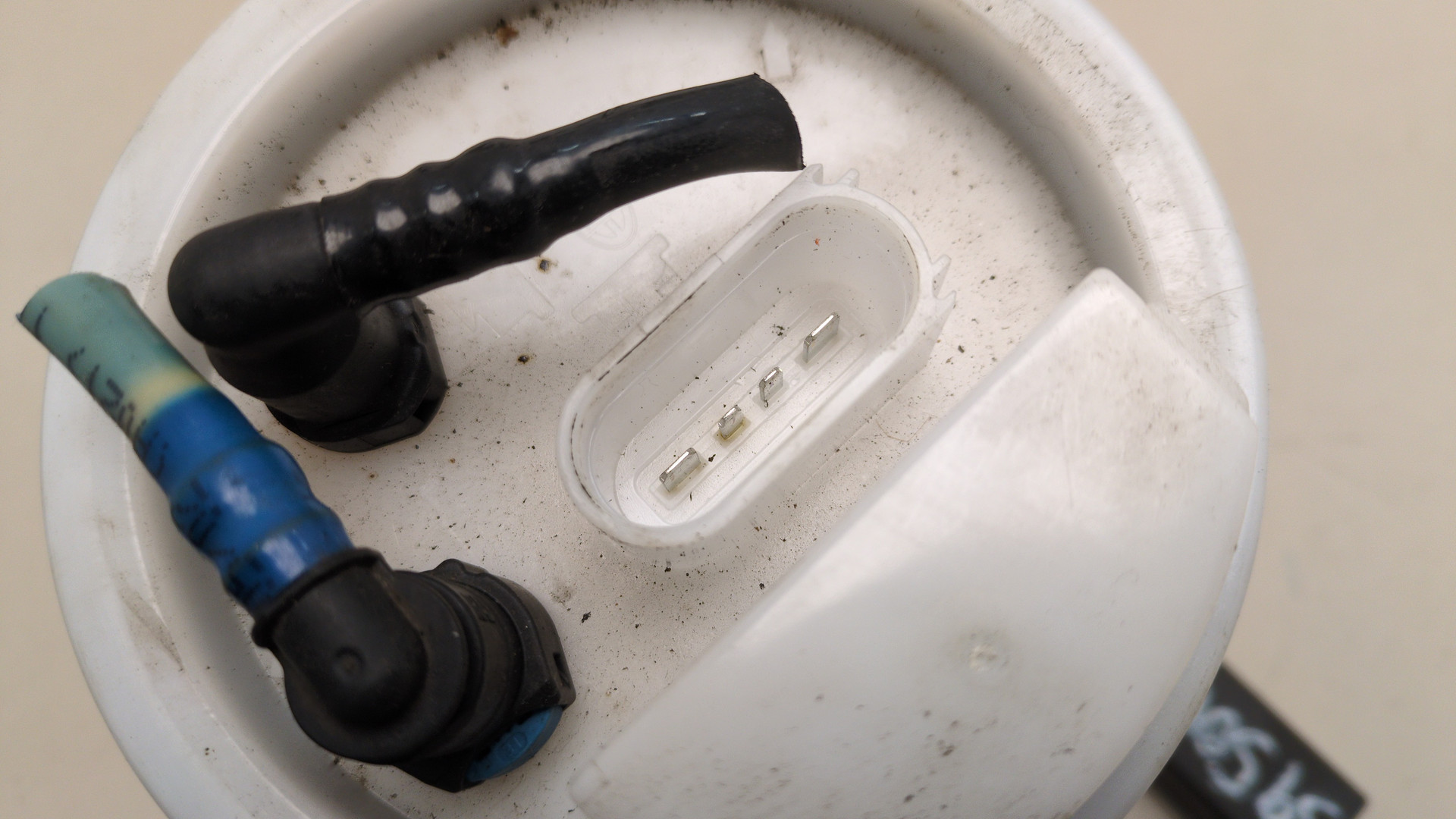 Насос топливный электрический