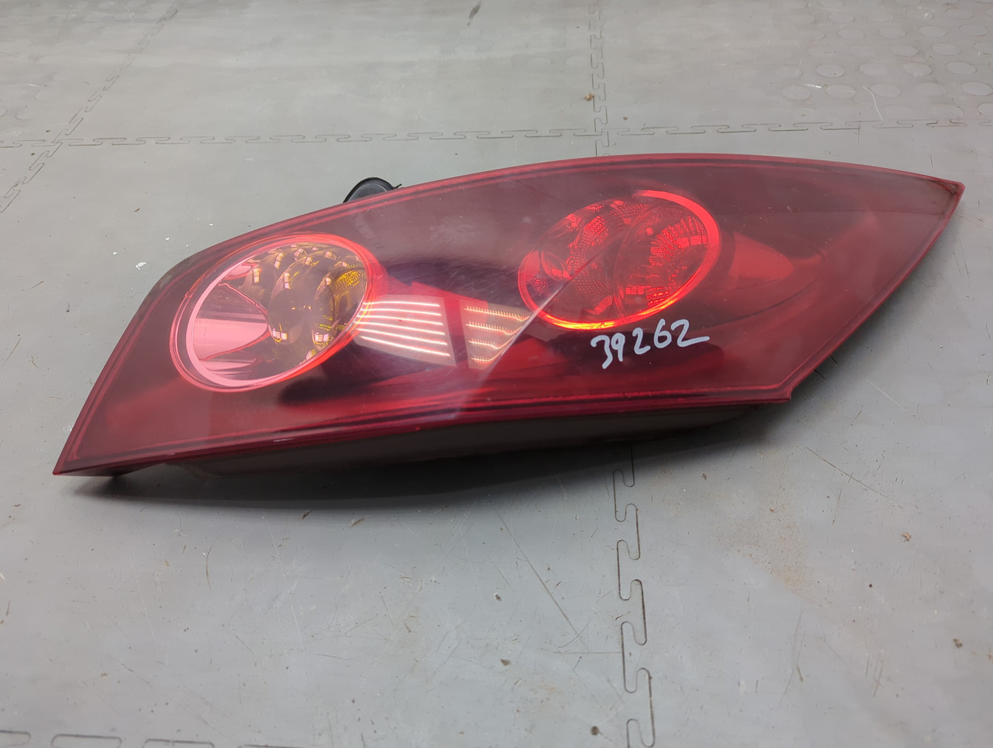 Фонарь задний левый