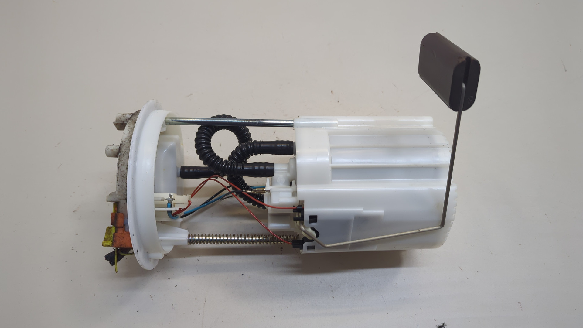 Насос топливный электрический