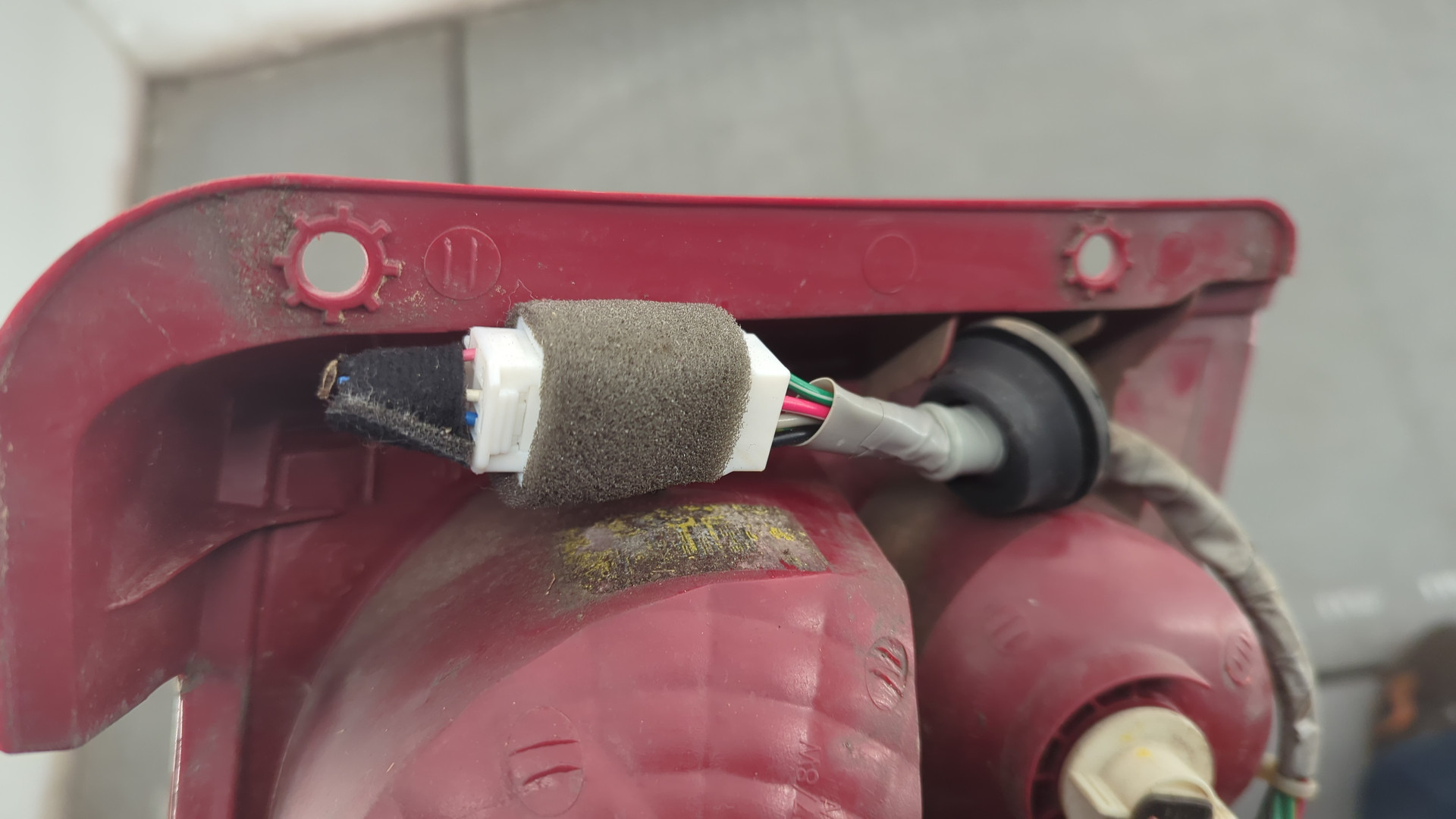 Фонарь задний правый