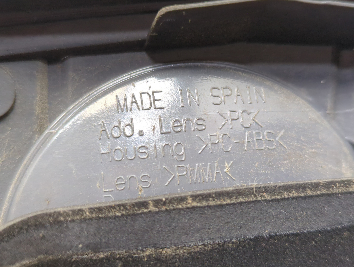 Фонарь задний внутренний правый