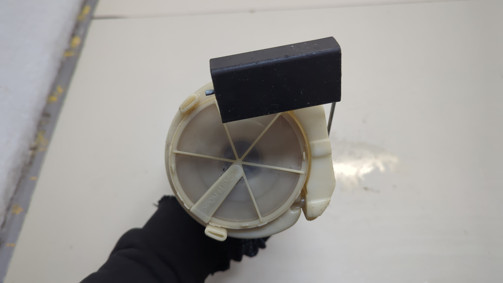 Насос топливный электрический