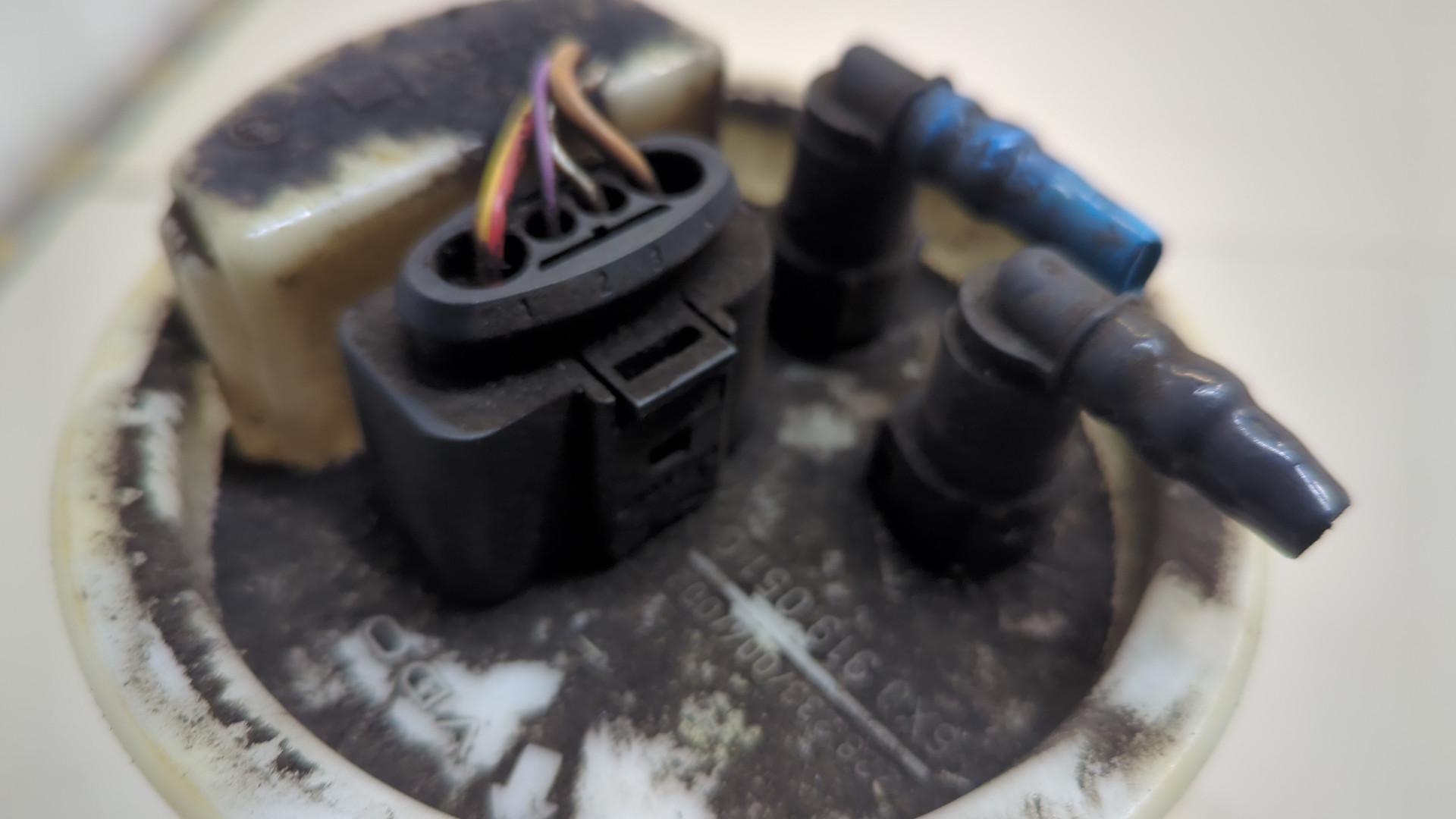 Насос топливный электрический