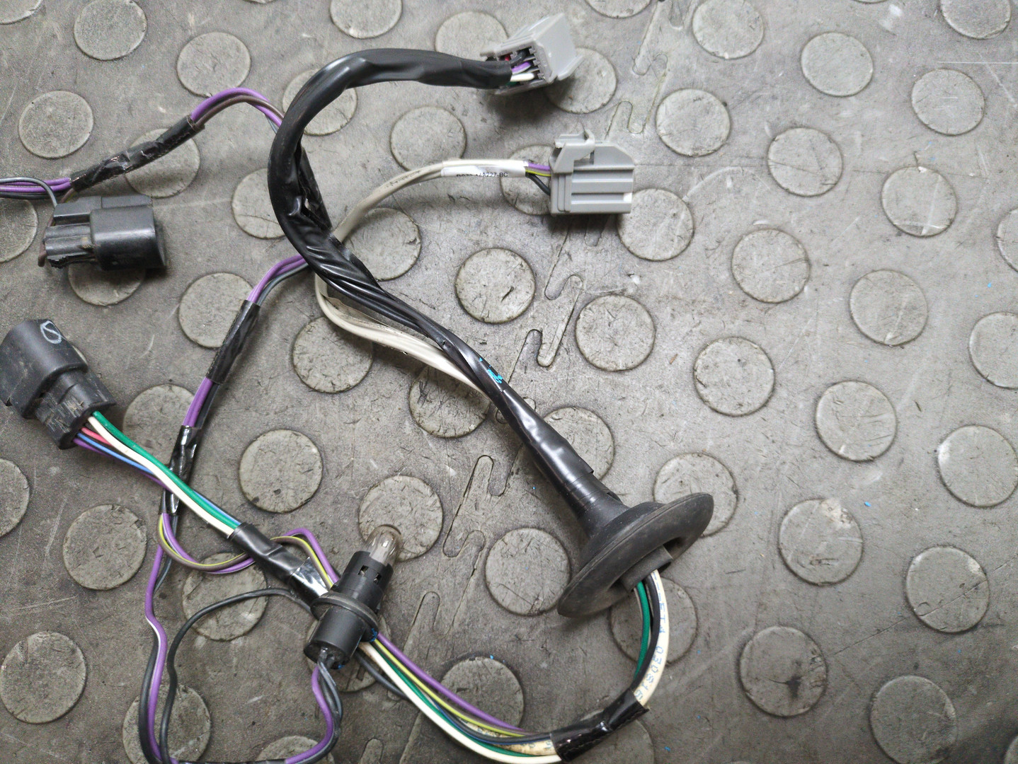 Фонарь подсветки номера