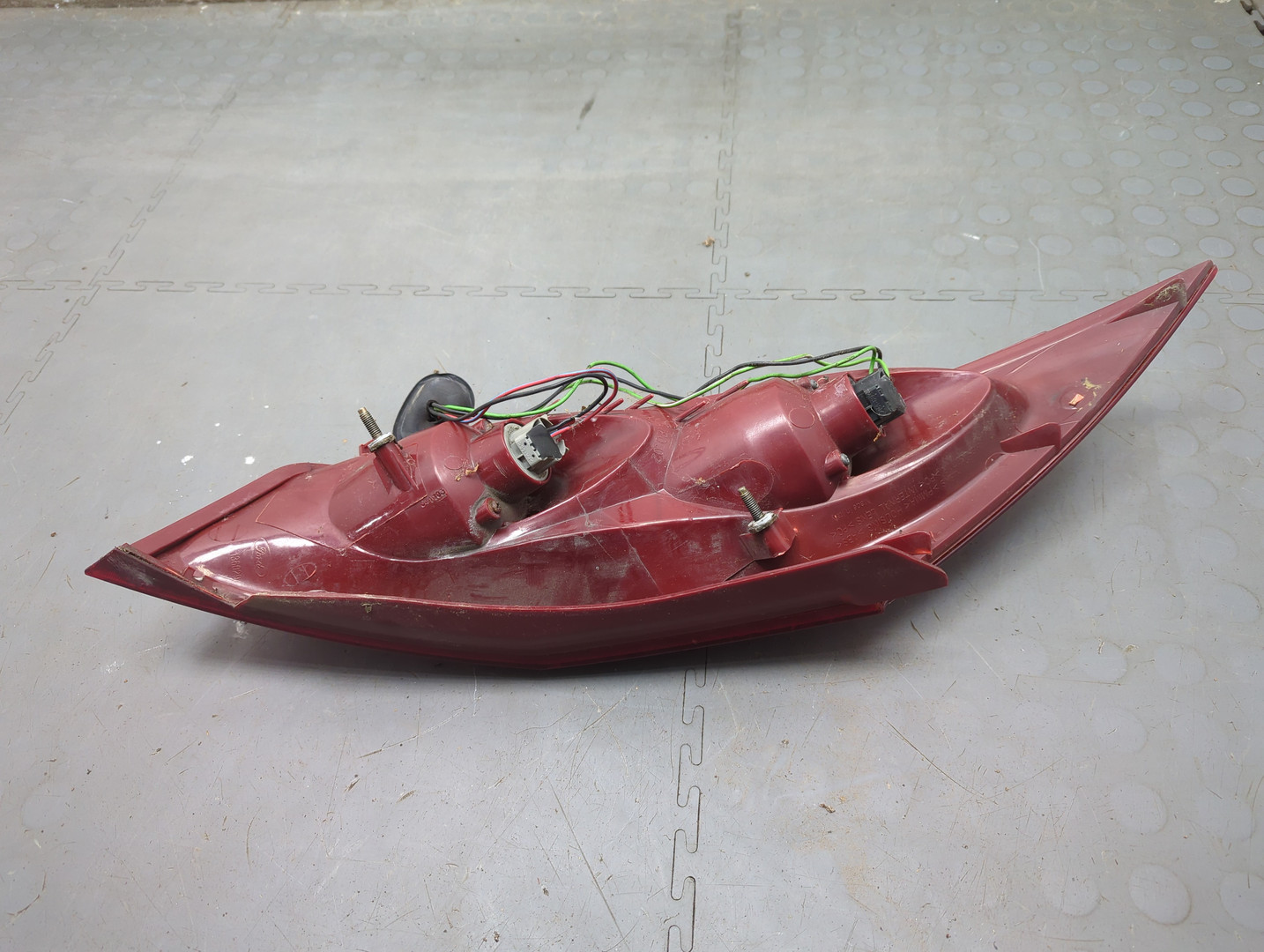 Фонарь задний правый