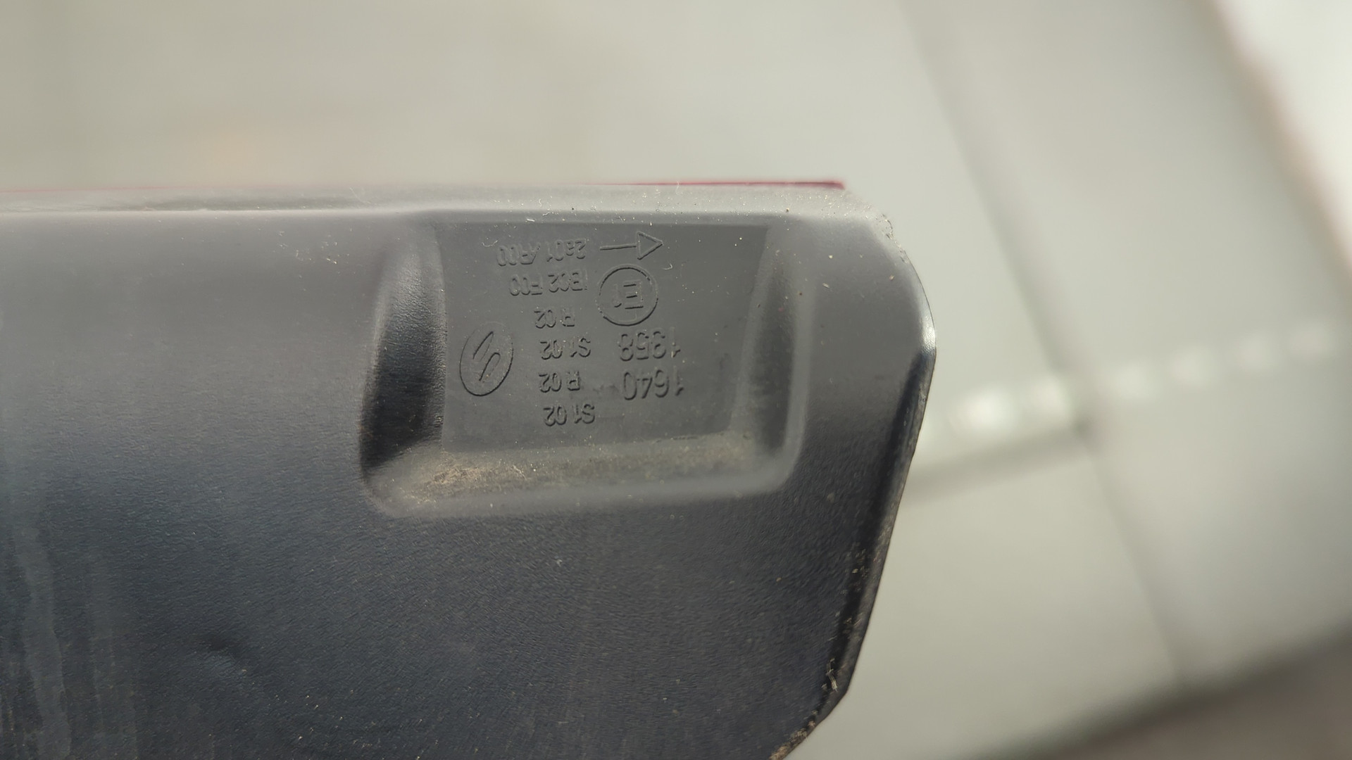 Фонарь задний левый