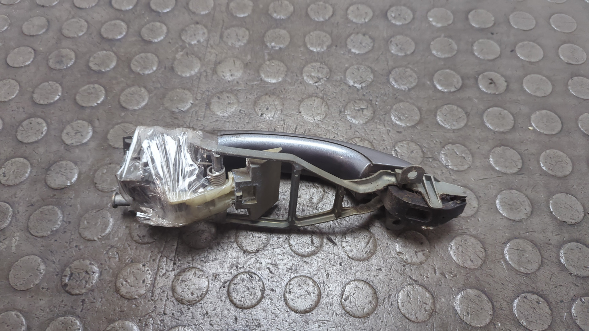 Ручка двери наружная