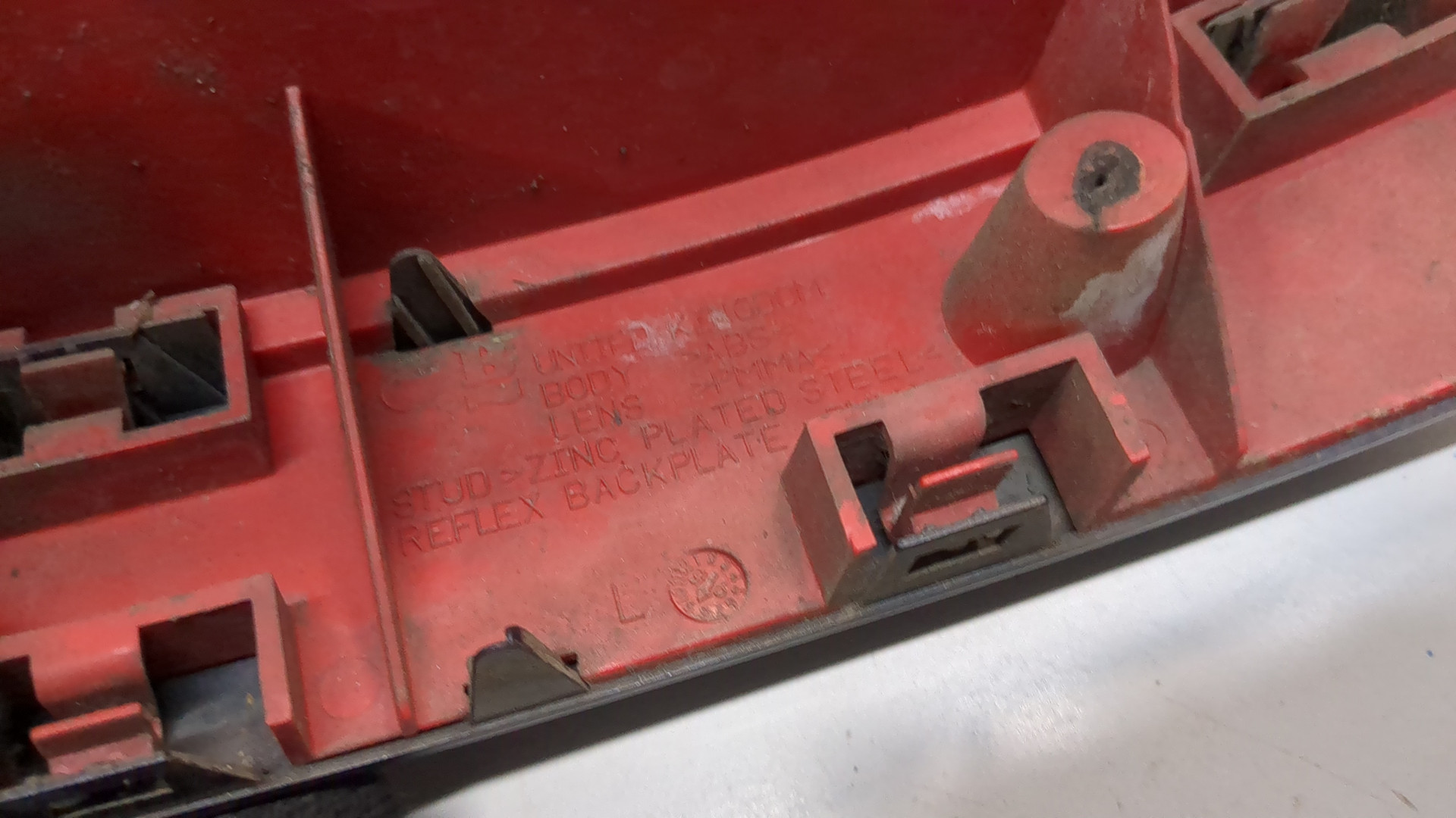 Фонарь задний левый