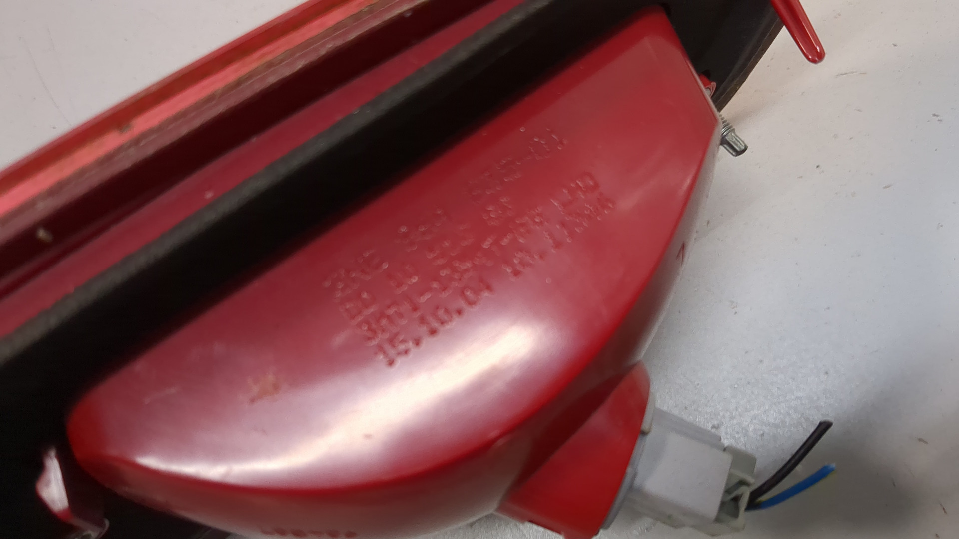 Фонарь задний внутренний левый