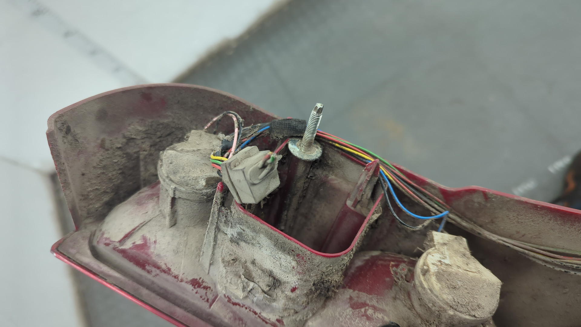 Фонарь задний левый