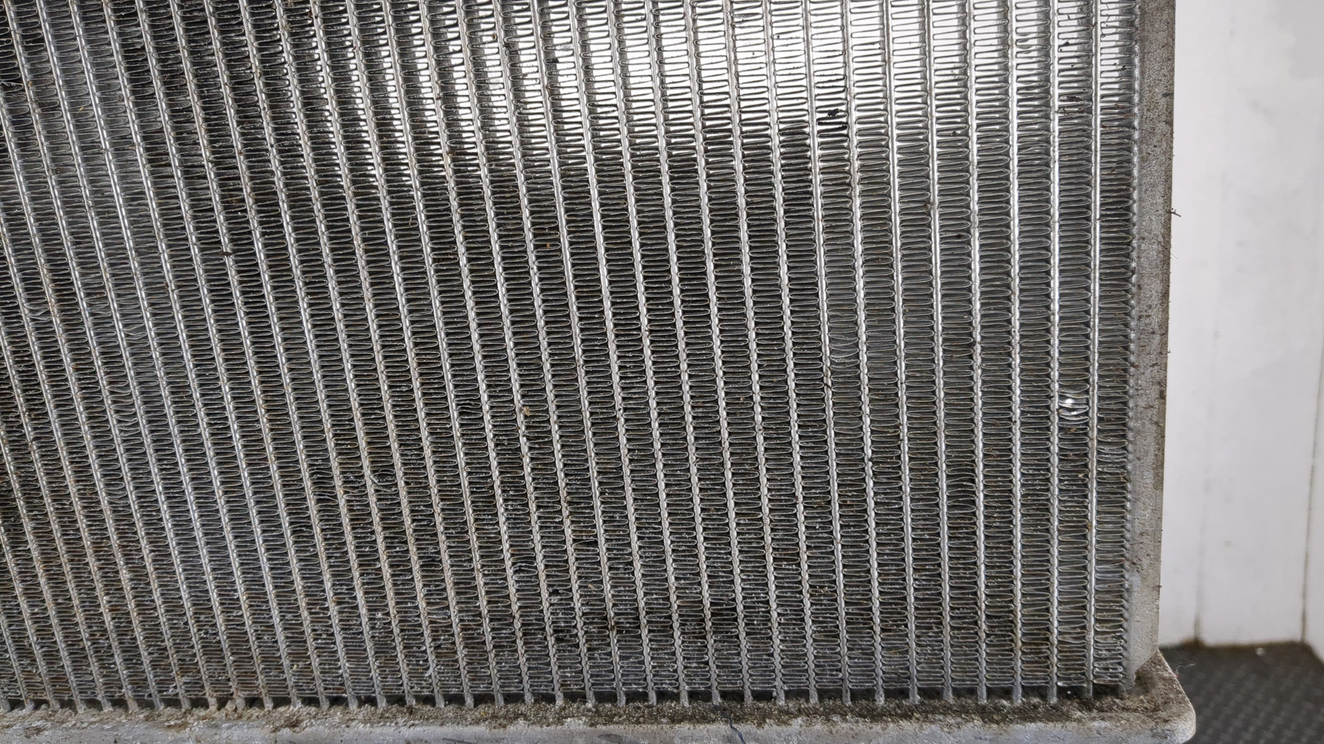 Радиатор охлаждения двигателя основной