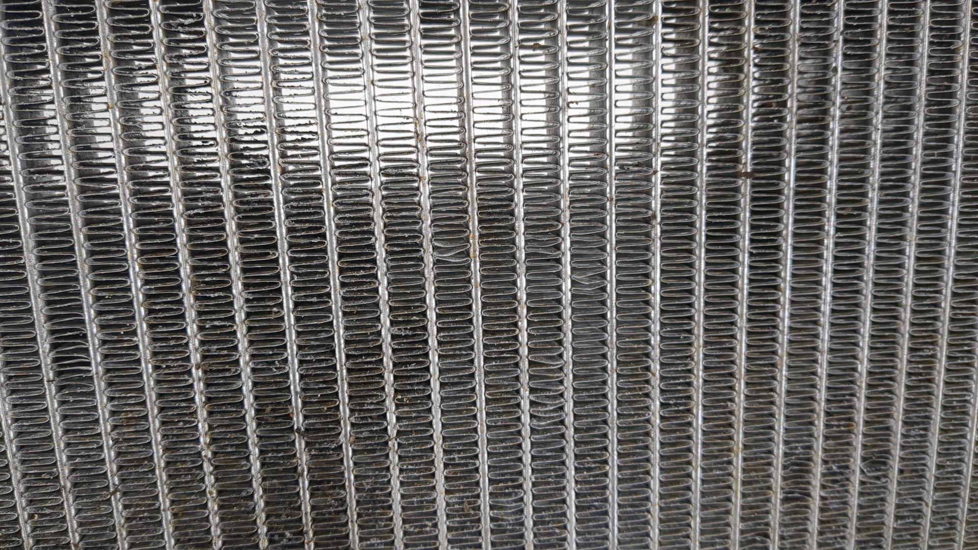 Радиатор охлаждения двигателя основной