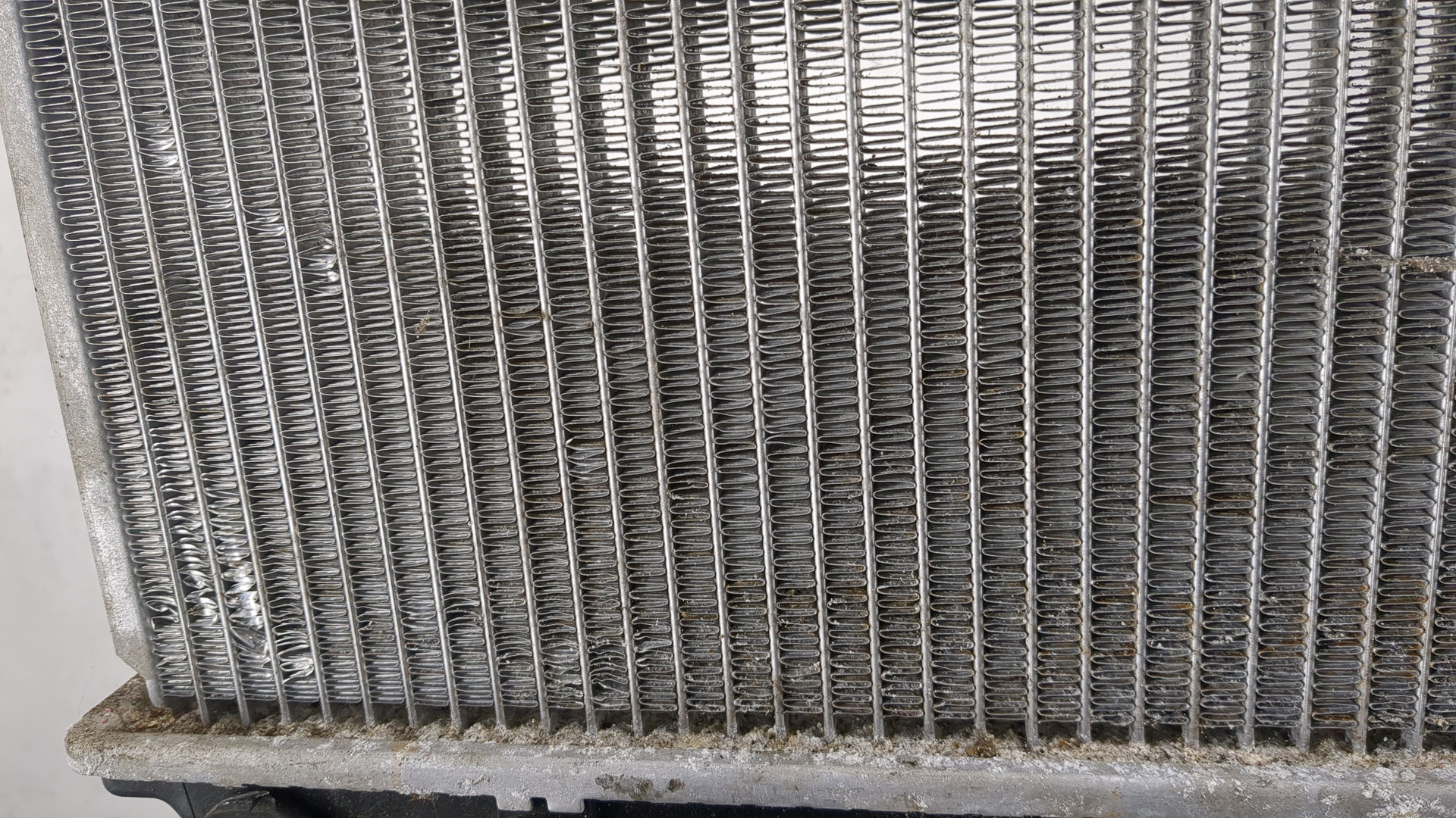 Радиатор охлаждения двигателя основной