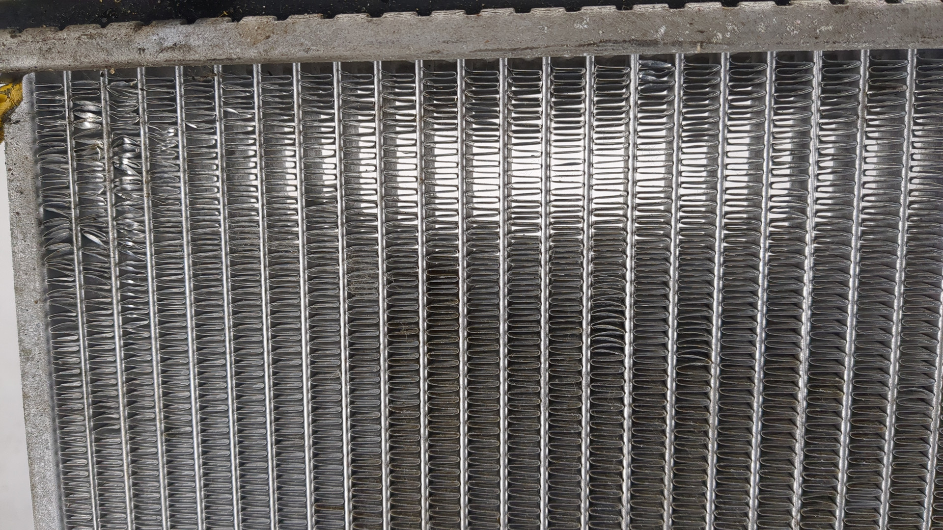 Радиатор охлаждения двигателя основной