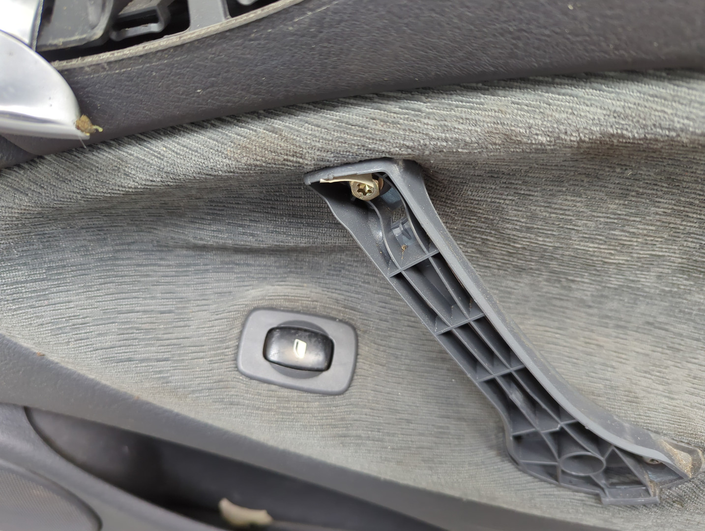 Дверь передняя правая