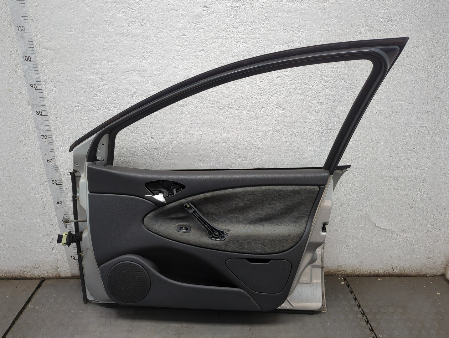 Дверь передняя правая