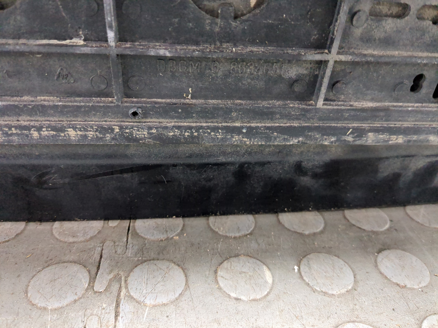 Дверь багажника