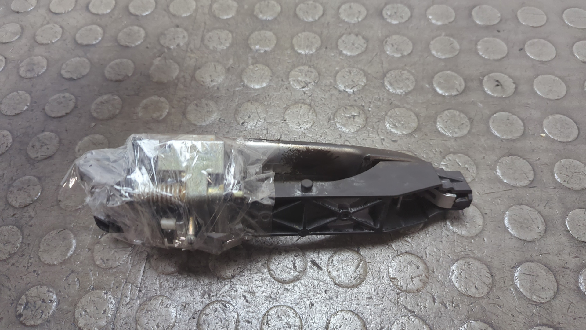 Ручка двери наружная