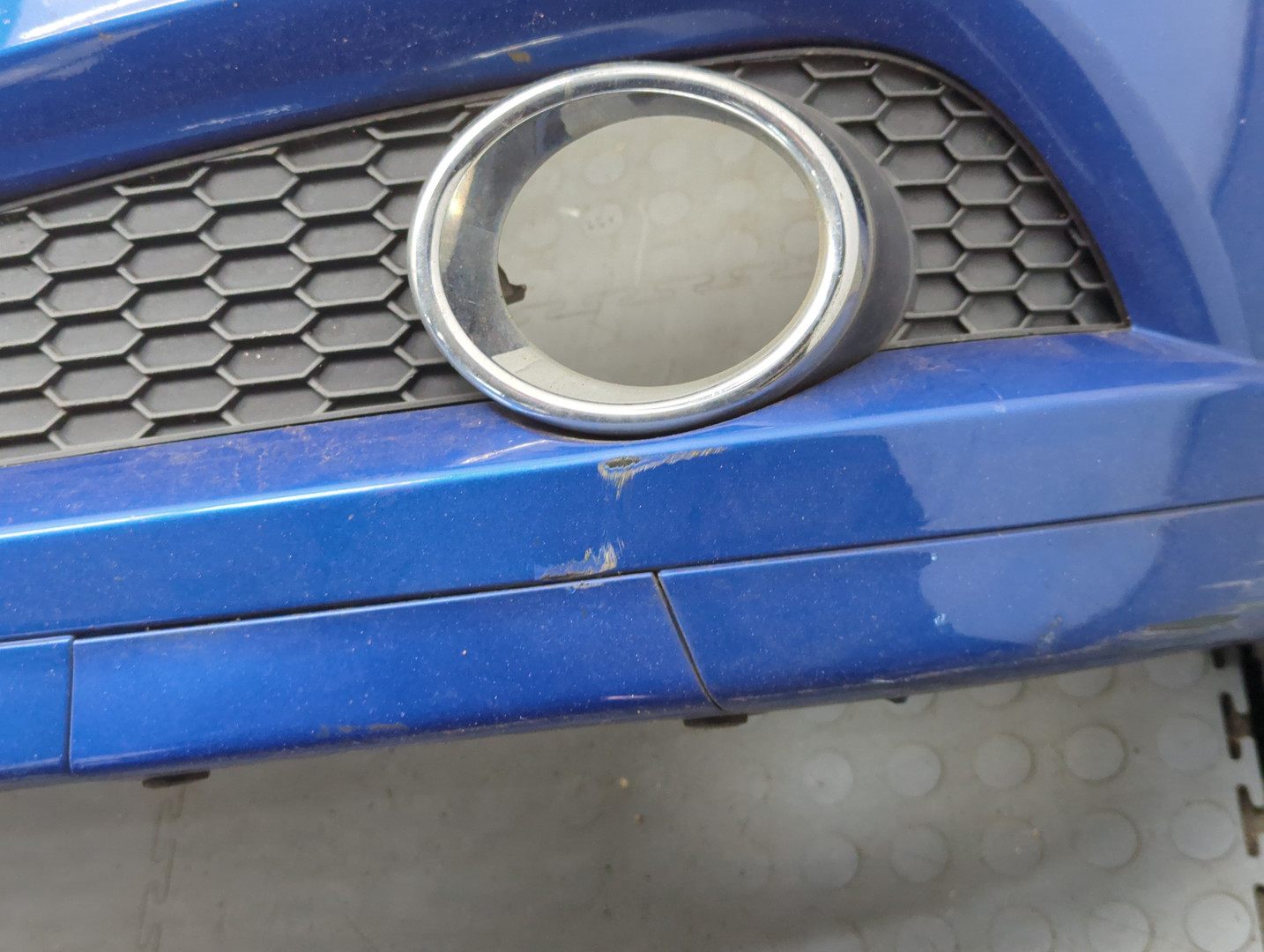 Бампер передний